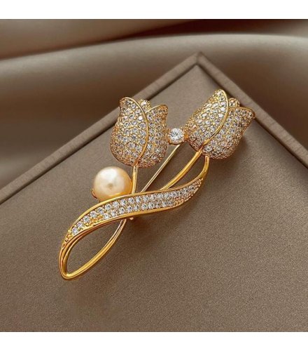 XSB123 - Golden Floral Saree Brooch